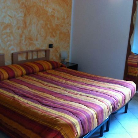 Bed and Breakfast Un Posto Al Sole Finale Ligure Exterior foto