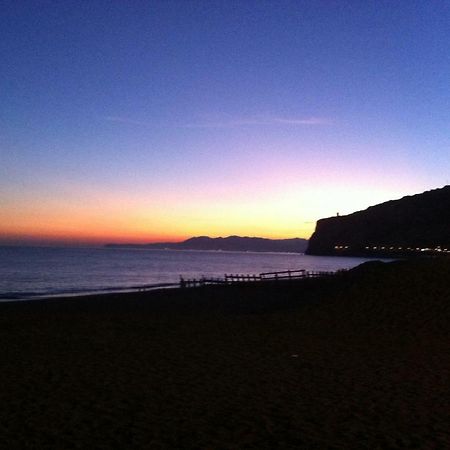 Bed and Breakfast Un Posto Al Sole Finale Ligure Exterior foto