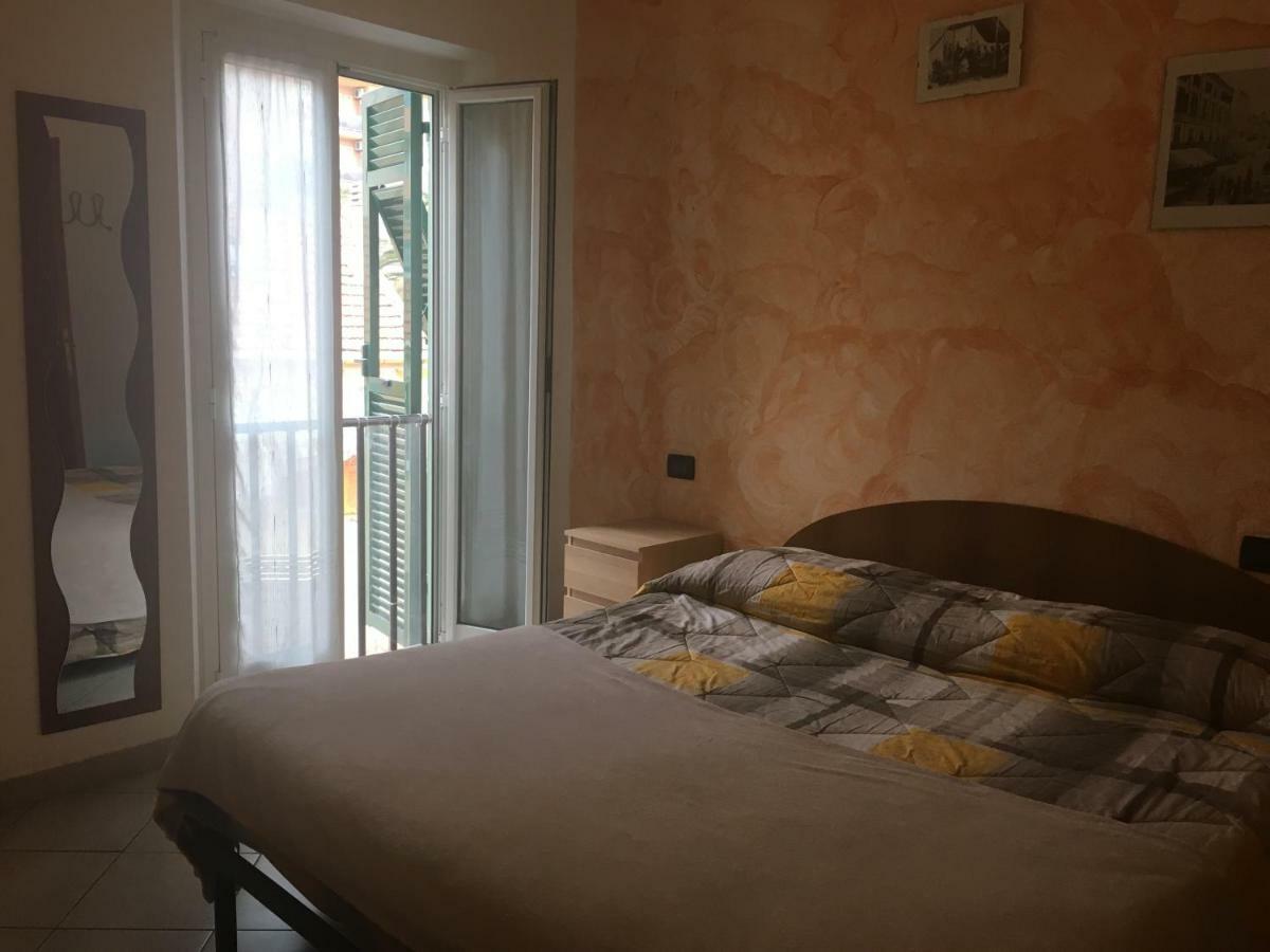 Bed and Breakfast Un Posto Al Sole Finale Ligure Exterior foto